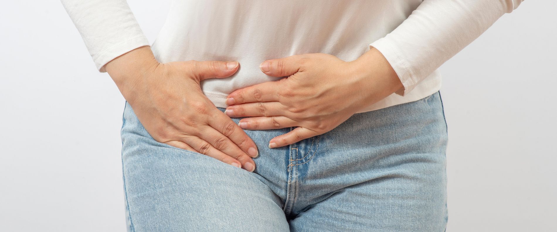 Blinddarmentzündung: akute und starke Bauchschmerzen sind typische Symptome 