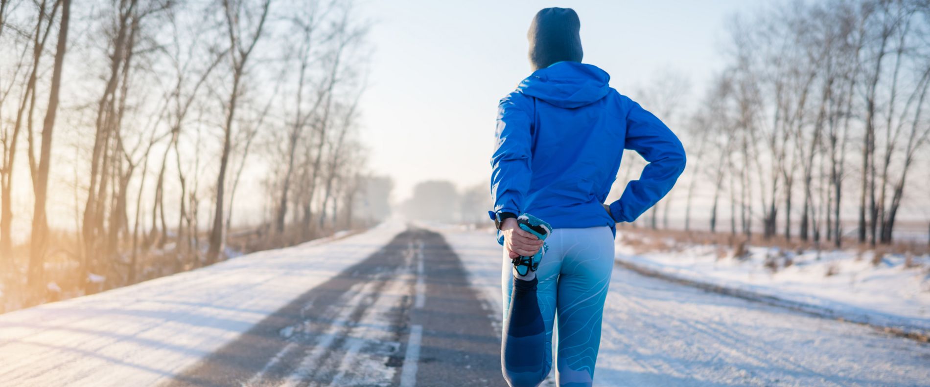 Ein Sportler im Winter